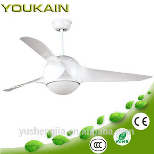 Specially home used white ceiling fan with light